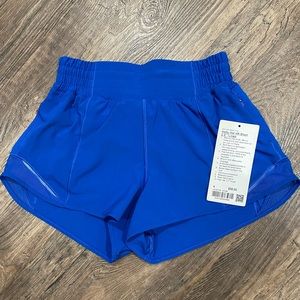 Lululemon Hotty Hot HR Shorts 2.5"